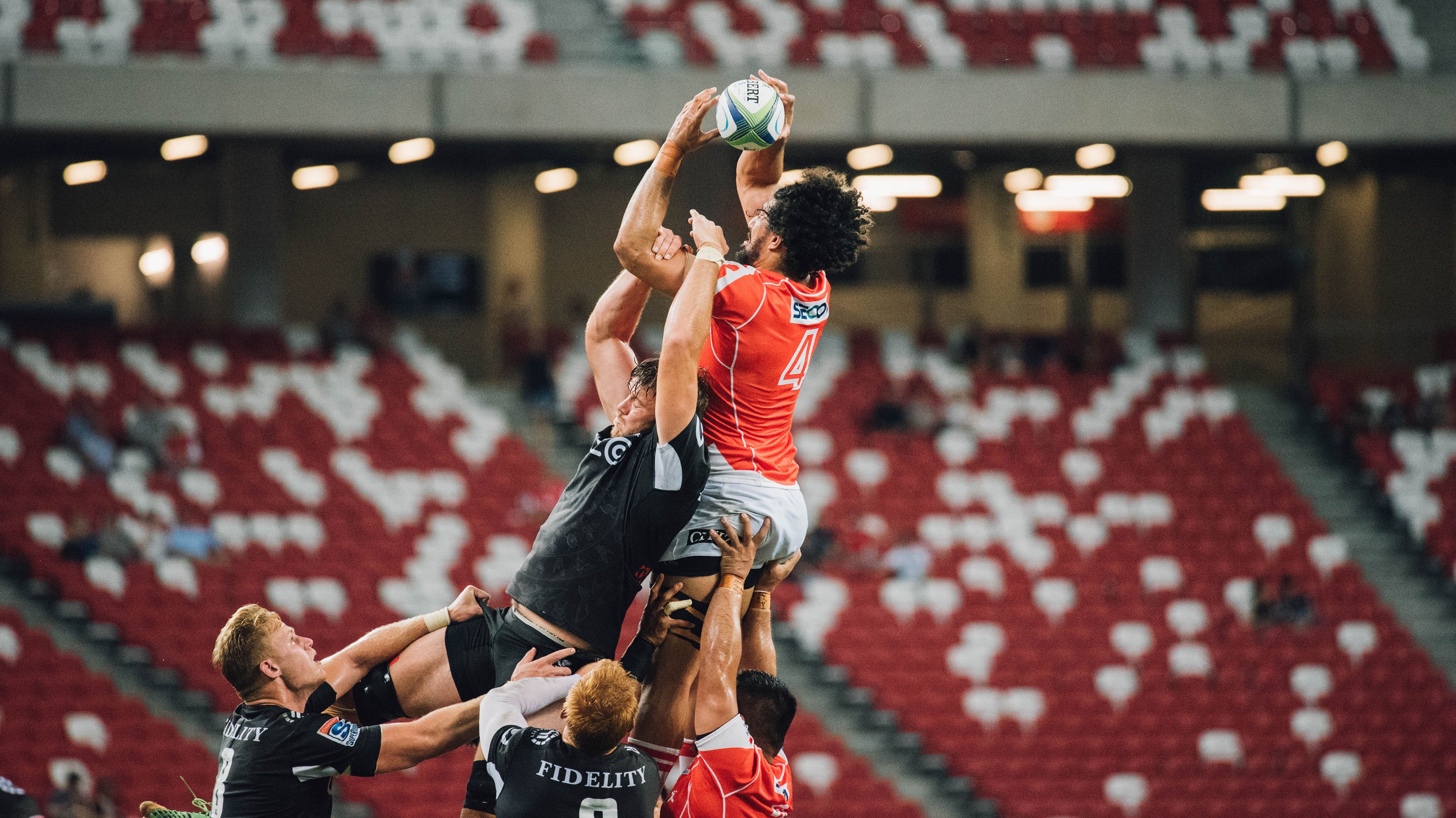 开云下载-公牛关键战突围新疆队,爱德华兹成为关键先生