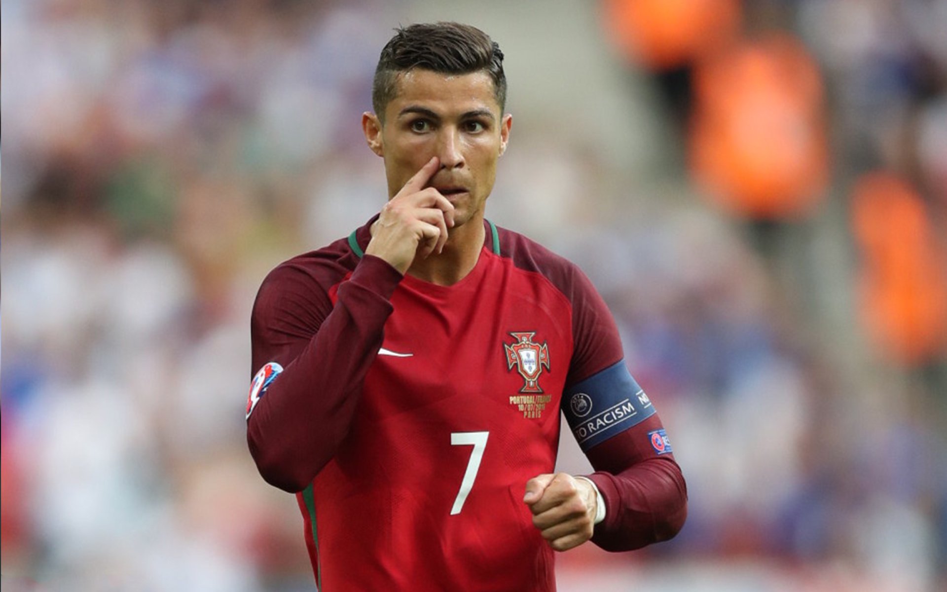 开云体育世界杯-当浓眉在汽车城废墟中站起，篮球世界听见了金属撞击的回响